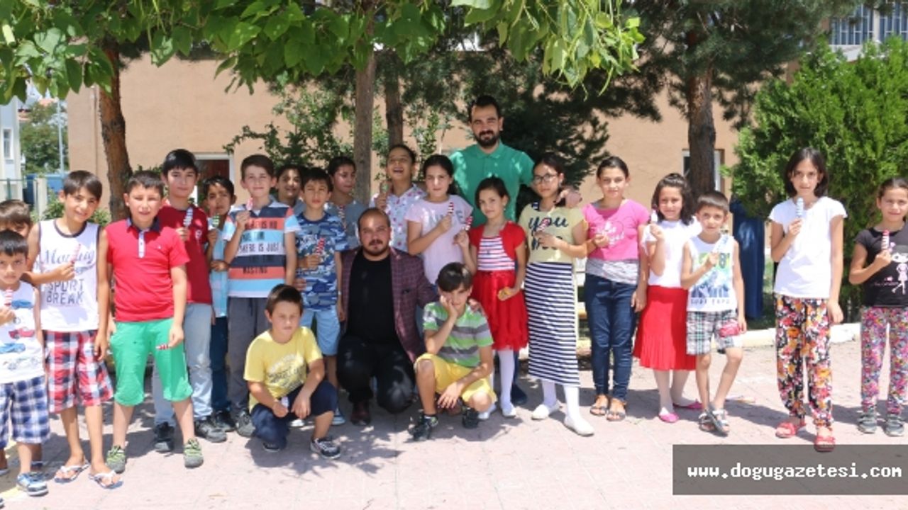 TÜGVA’dan Kuran Kursu Öğrencilerine Dondurma İkramı