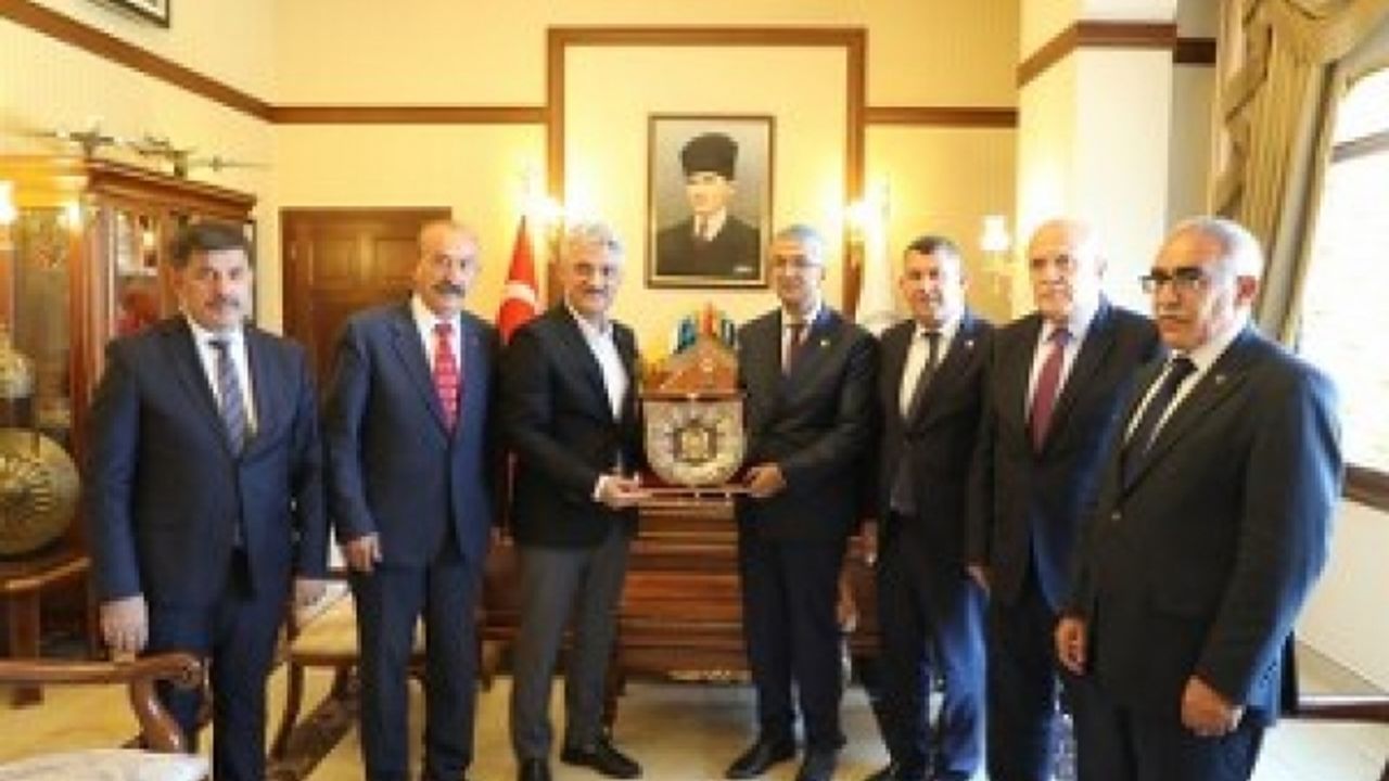 MHP Genel Başkan Yardımcısından Vali Makas’a ziyaret