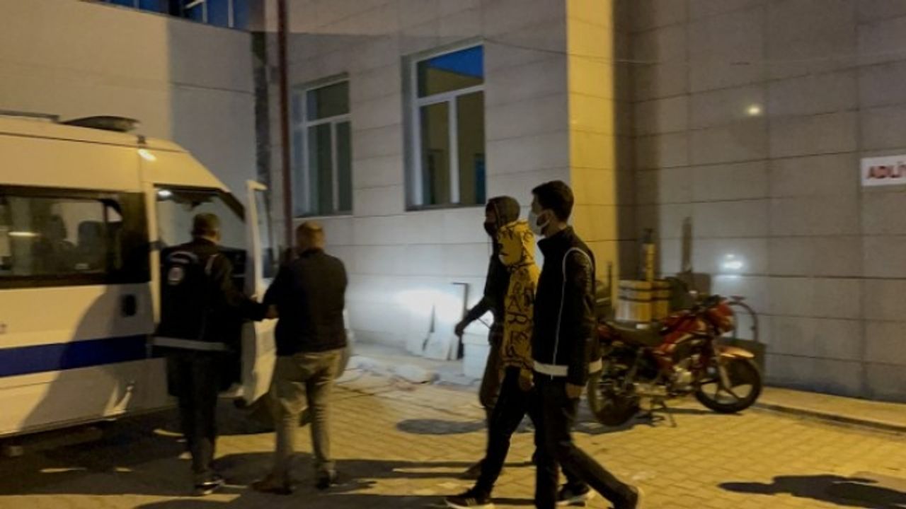 Erzincan'da düzensiz göçmenlerin yurda girişine ilişkin 3 zanlı tutuklandı