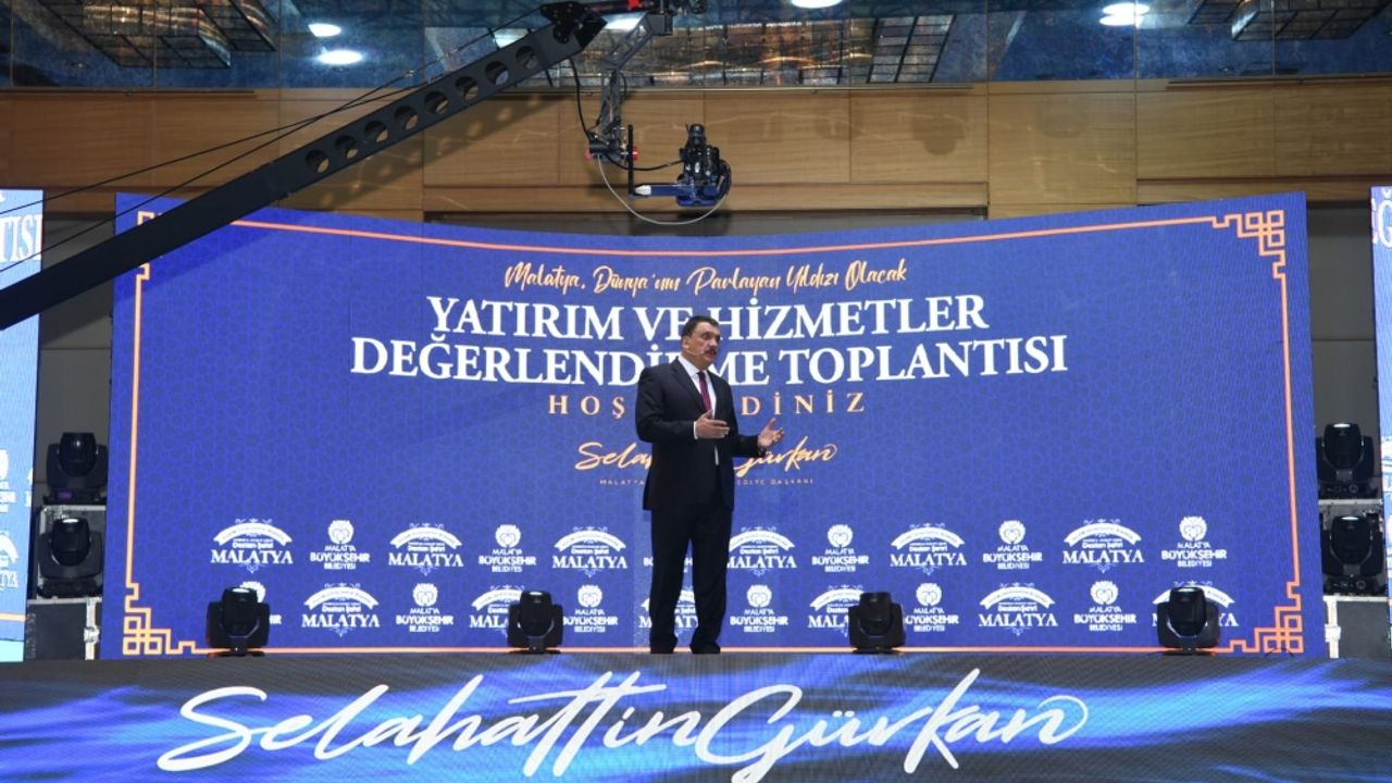 Başkan Gürkan, Yatırım ve Hizmetler Değerlendirme Toplantısı'nda konuştu: