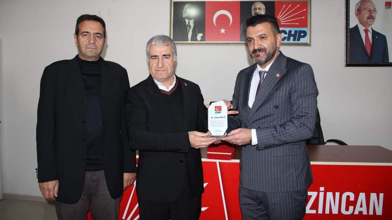 CHP Erzincan İl Başkanlığında devir teslimi yapıldı!