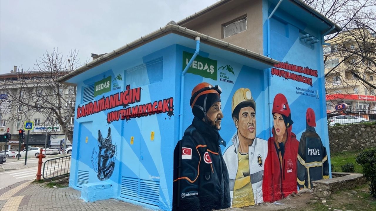 UEDAŞ, "afet bölgesinin kahramanları" temasıyla trafo duvarına grafiti yaptı