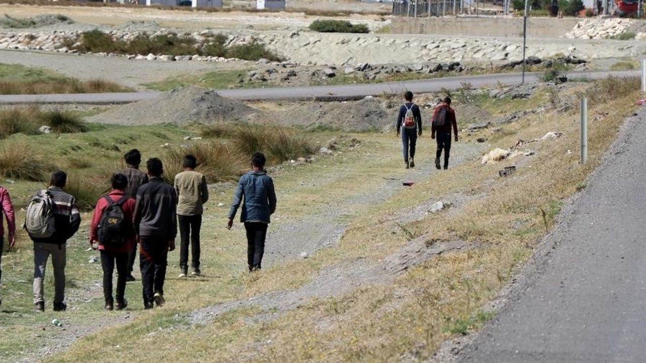 Erzincan’da 1 ayda 185 kaçak göçmen yakalandı