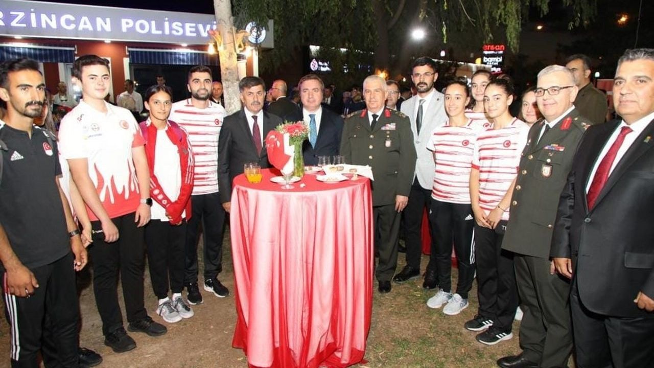 Erzincan'da 30 Ağustos Zafer Bayramı dolayısıyla resepsiyon düzenlendi