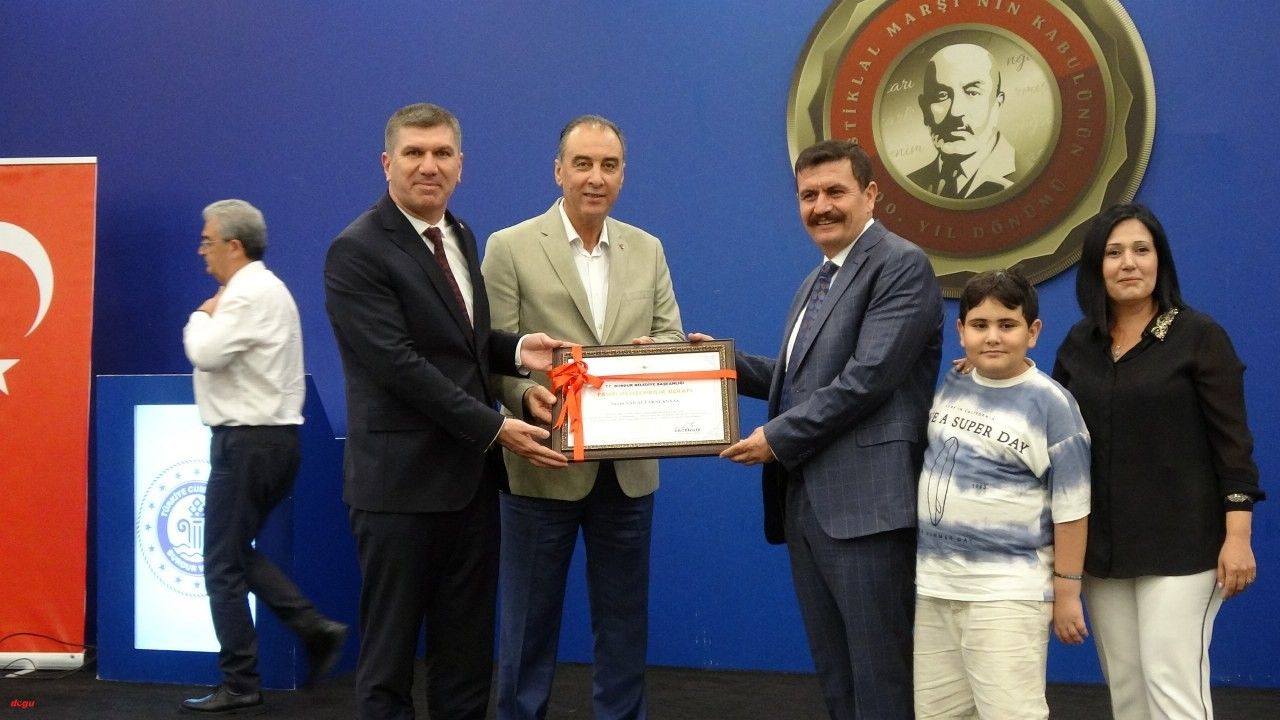 Vali Arslantaş’a Fahri Hemşehrilik belgesi verildi