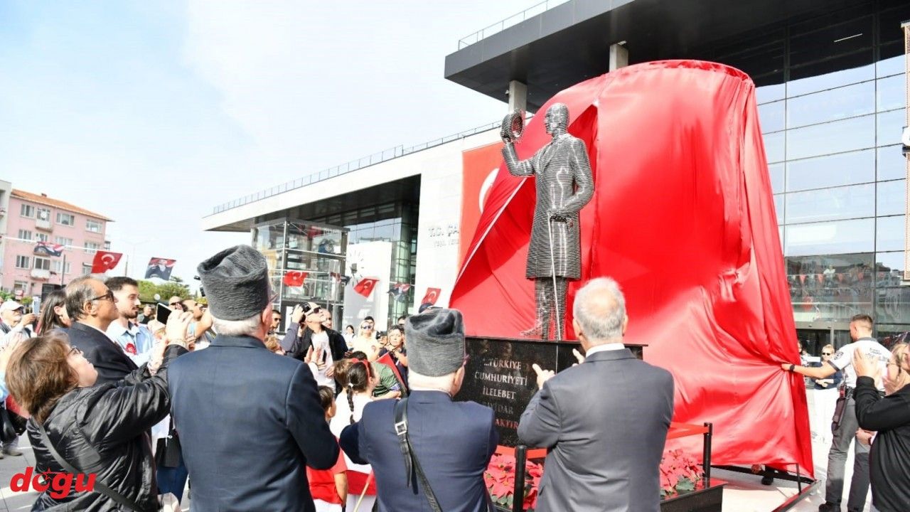 Atatürk Heykelinin açılışı gerçekleşti