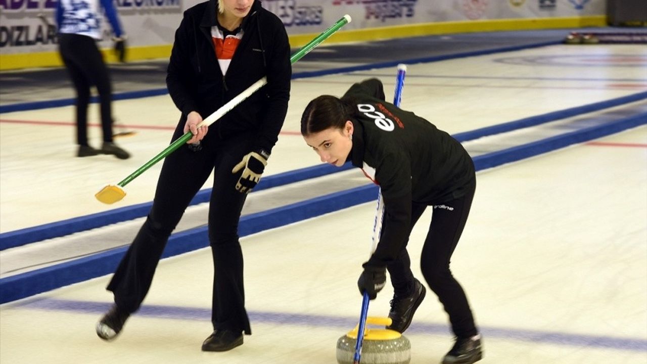 Curling Süper Lig müsabakaları Erzurum'da tamamlandı