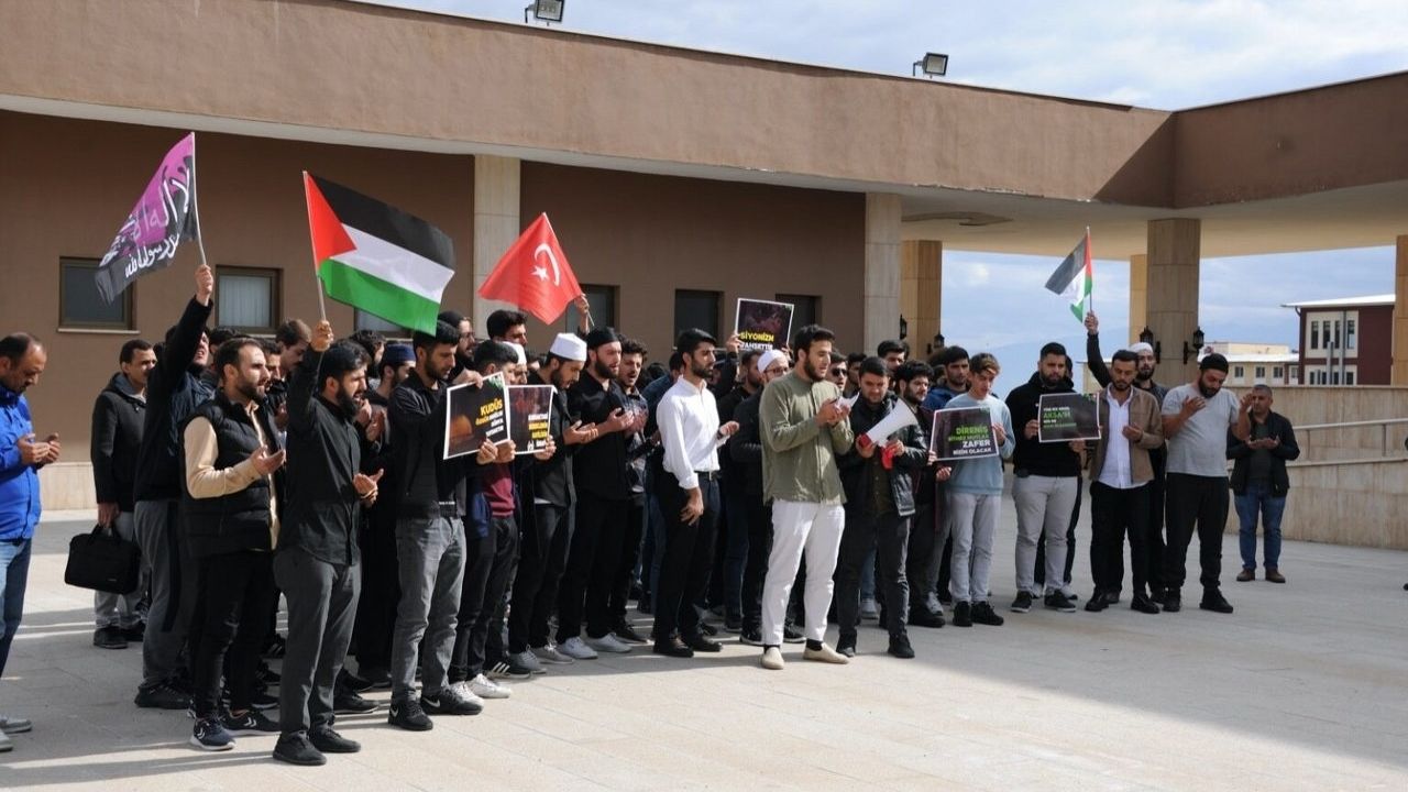 EBYÜ öğrencilerinden Filistin’e destek açıklaması