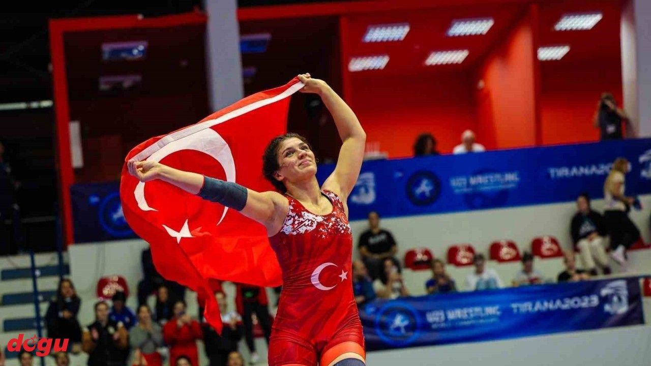 Nesrin Baş: "Türk kadınının gücünü gösterdiğim için mutluyum"