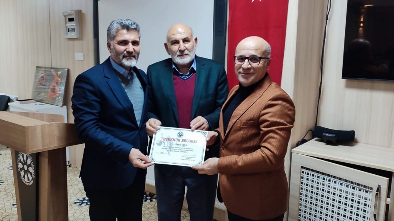 Vakıflar Bölge Müdürü Murat Uslu Yazarlar Birliği Erzincan Şubesinde Konuştu