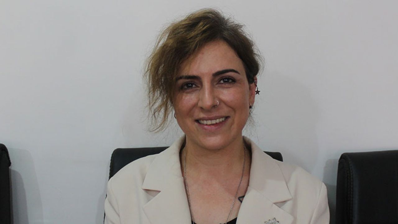 CHP'nin Erzincan Belediye Başkan Adayı Özge Vataner ÖZEGE kimdir ?