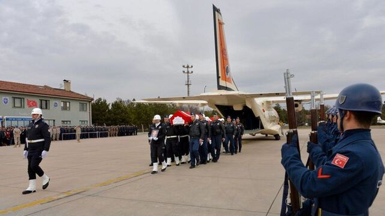 Şehit 2 pilotun cenazesi Ankara'ya getirildi