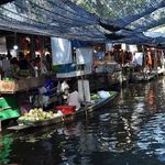 Dünyanın En İlginç Pazarları: Bangkok’un Sularında, Pekin’in Tencerelerinde, Bolivya’nın Ritüellerinde Yolculuk