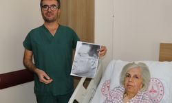 Erzincanlı yaşlı kadın 4 yıldır dinmeyen yüz ağrısından ameliyatsız işlemle kurtuldu