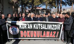 Erzincan'da İsveç'te Kur'an-ı Kerim'in yakılmasına tepki