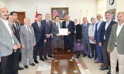AK Parti Erzincan Milletvekili Süleyman Karaman mazbatasını aldı