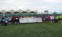 Türkiye'de yaşayan göçmenler kurdukları 5 il takımı ile futbol turnuvasında bir araya geldi