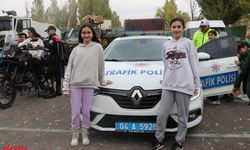 Ağrı'da öğrencilere polis araçları tanıtıldı