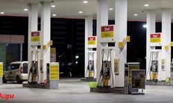 Akaryakıta çifte zam! Depoları fullemek için son saatler