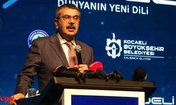 Bakan Yusuf Tekin : "620 bin akıllı tahtayı okullarımıza dağıtmış olacağız"