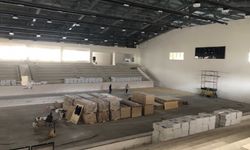 Bitlis'te 1500 seyirci kapasiteli spor salonunun yapımı devam ediyor