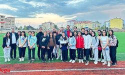 Bulanık'ta kurulan kadın futbol takımı antrenmanlarına başladı