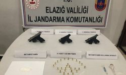 Elazığ'da kaçak silah operasyonunda 2 zanlı yakalandı