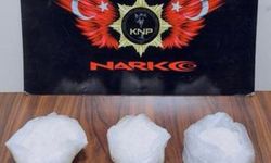 Kars'ta kiraladığı araçta uyuşturucu bulunan sürücü tutuklandı
