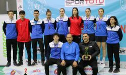 Gençler Türkiye Badminton Şampiyonası’nda Erzincan rüzgarı esti!