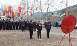 Keban'da 18 Mart Şehitleri Anma Günü ve Çanakkale Deniz Zaferi'nin 109. yıl dönümü dolayısıyla tören yapıldı