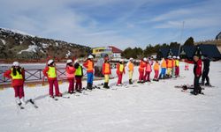 Üniversite öğrencileri ilk kayak heyecanını Ergan Dağı’nda yaşadı