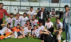 Erzincan Gençler Birliği Spor Kulübü kupayı aldı