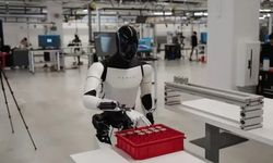 Tesla’nın insansı robotu hünerlerini sergiledi