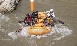 Tunceli'de Rafting Türkiye Kulüpler Kupası yarışları sürüyor