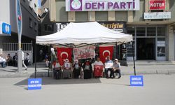 Muşlu aileler, DEM Parti önündeki eylemlerini sürdürüyor