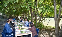 Tunceli Valisi Tekbıyıkoğlu, yaşlılarla kahvaltı etkinliğinde bir araya geldi