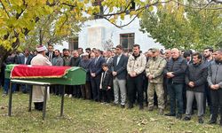 Van'daki silahlı saldırıda hayatını kaybeden sağlık çalışanı son yolculuğuna uğurlandı