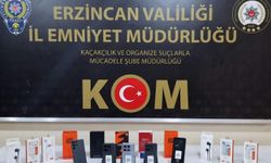 Erzincan'da gümrük kaçağı telefon ele geçirildi