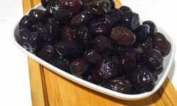 Siyah zeytin kurma zamanı geldi! Doğal zeytin yapımı