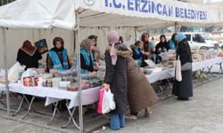 Erzincan'da deprem bölgesindeki cami ve Kur'an kurslarına destek için "Hayır Çarşısı" açıldı