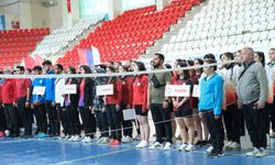 Badmintonun Kalbi Erzincan’da Atıyor