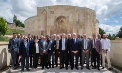 Üniversite Senatosu Tarihî Külliyede Toplandı