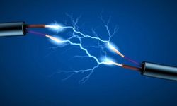 Elektriğin Ustaları: Metaller Elektriği Nasıl Bu Kadar İyi İletiyor?