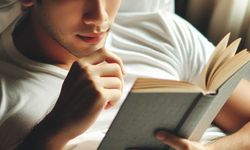Uykudan Önce Kitap Okumanın 8 Etkileyici Faydası