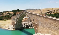 Bir Aşkın Ardında Kalan Köprü: Malabadi’nin Hüzünlü Hikayesi