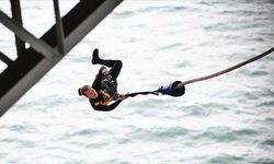 Dünya’nın Zirvesinden Boşluğa: Adrenalin Tutkunları İçin En Efsane Bungee Jumping Noktaları