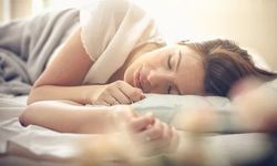 Rüyada Ölmüş Anneyi Görmek Ne Anlama Geliyor? Dikkat Çeken Rüya Tabirleri