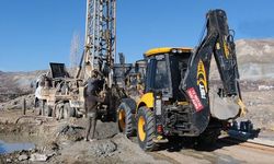 Erzincan’da Sondaj Aracında Kaza: Bir İşçi Yüzünden Yaralandı