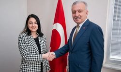 EBYÜ Sosyal Bilimler Enstitüsünde Müge Manga Görevi Devraldı