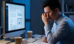 Ekrana Bakarken Görüntü Bulanıklaşıyor mu?